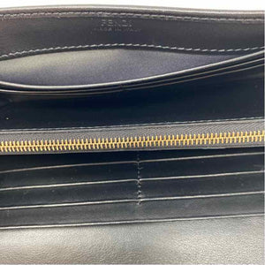 Pre-Owned Fendi Monogram Leather Designer Wallet