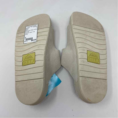 Pre-Owned Shoe Size 8 Reef Beige Sandals