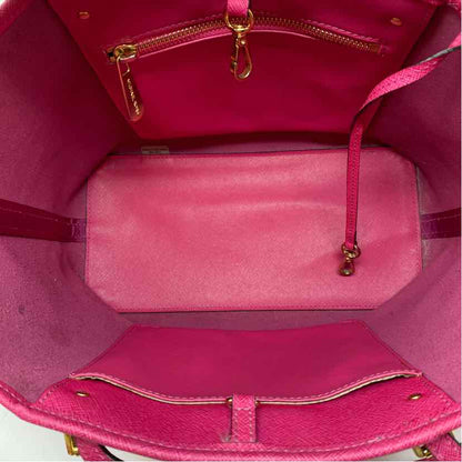 Pre-Owned Michael Kors Fuschia Leather Handbag