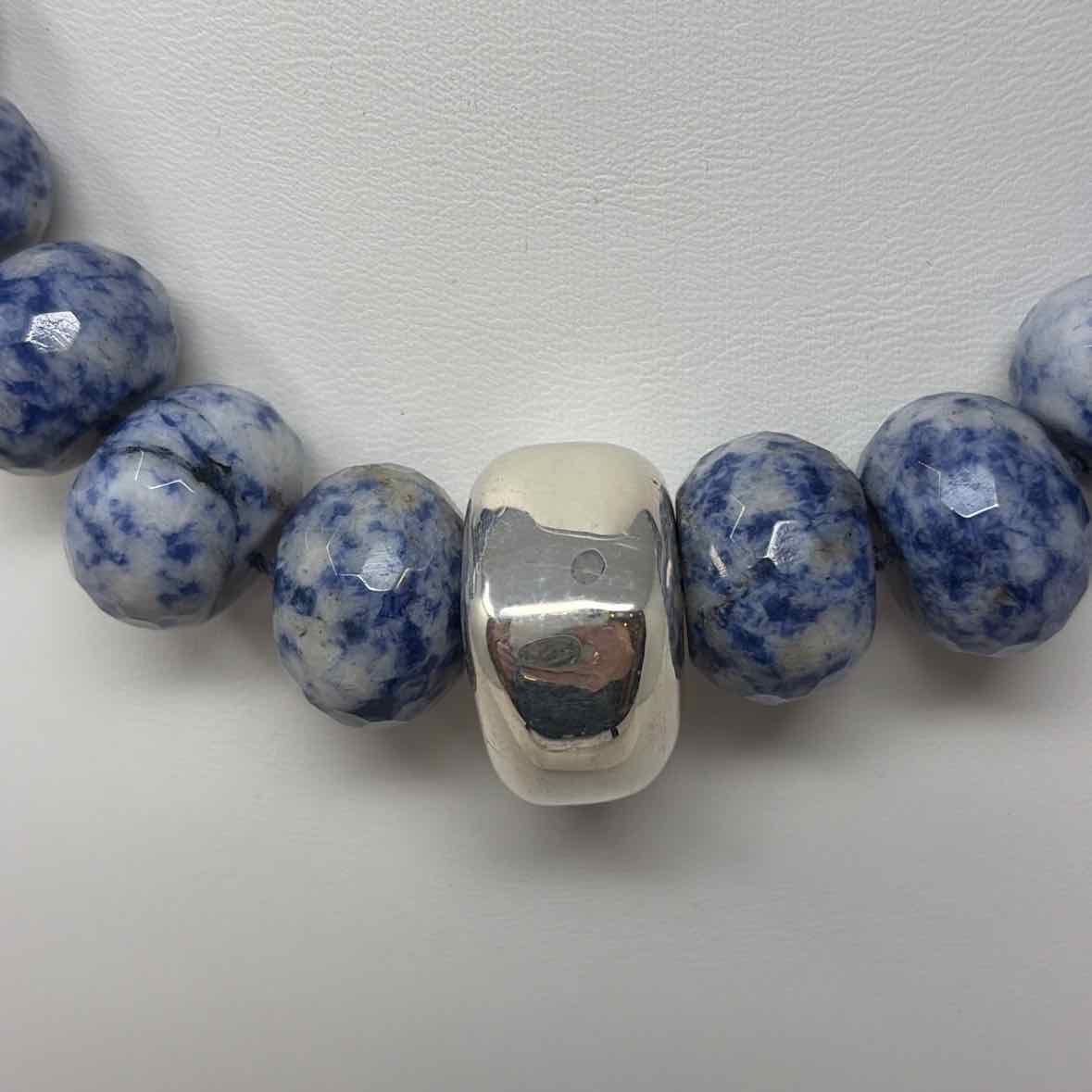 Pre-Owned Boutique Blue Stones Necklace