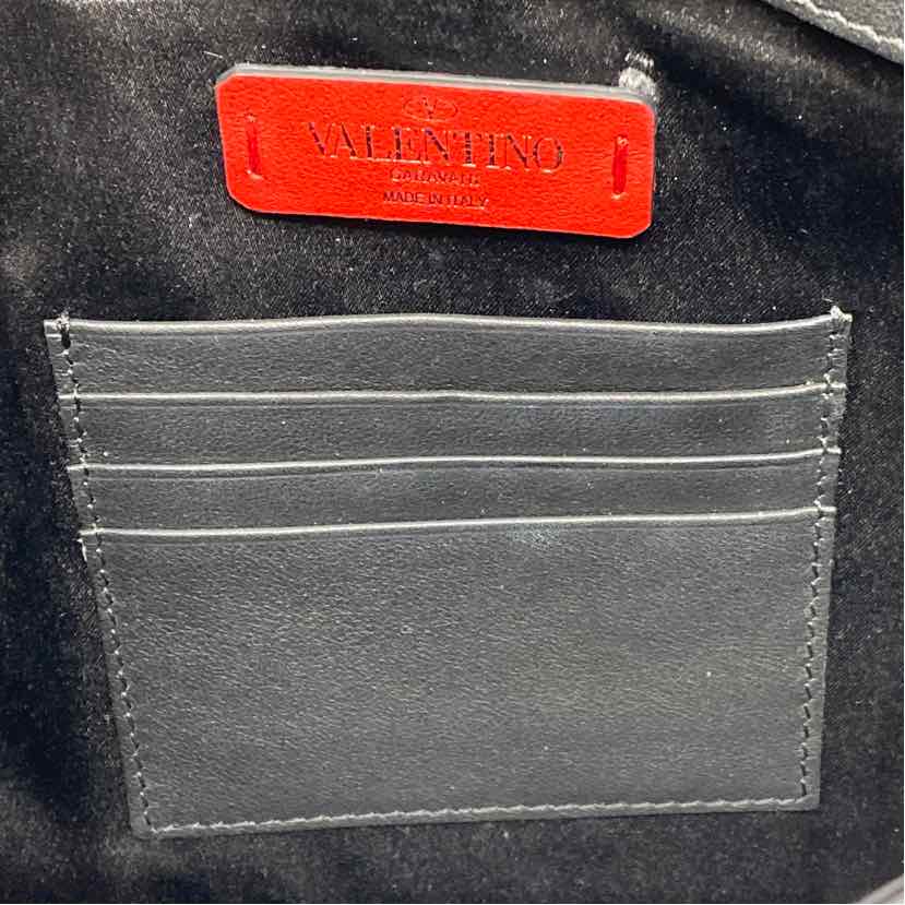 Pre-Owned Valentino Striped Leather Designer Handbag