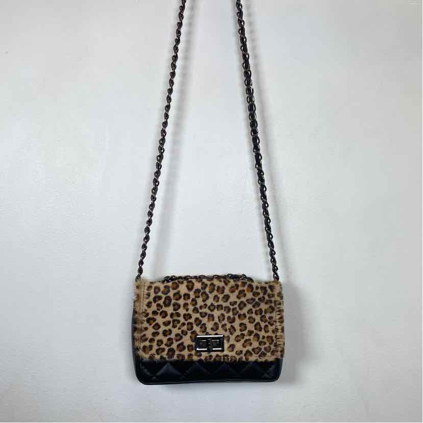 Pre-Owned Veera Pelle Black Leather Handbag