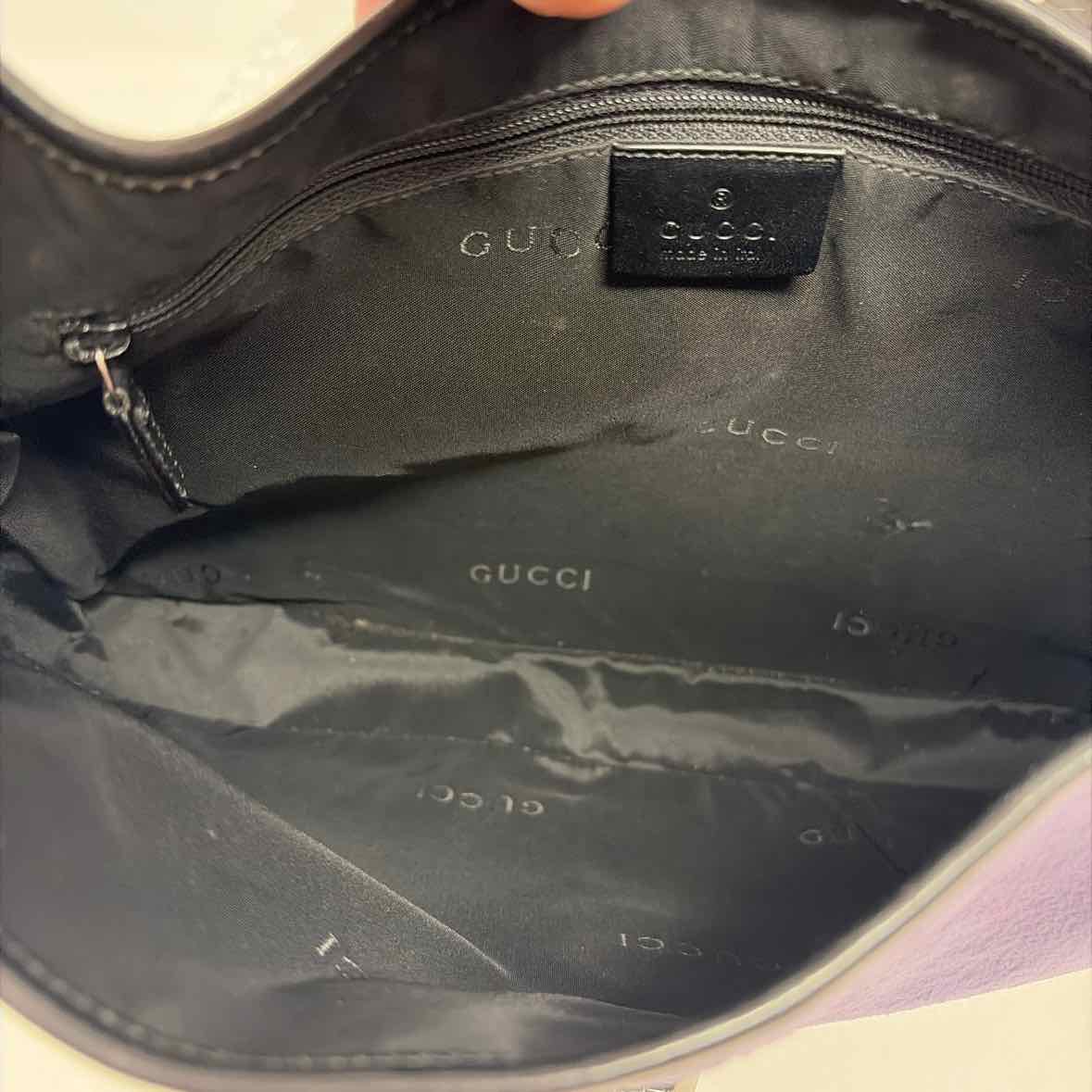 Pre-Owned Gucci Purple Velvet Designer Handbag