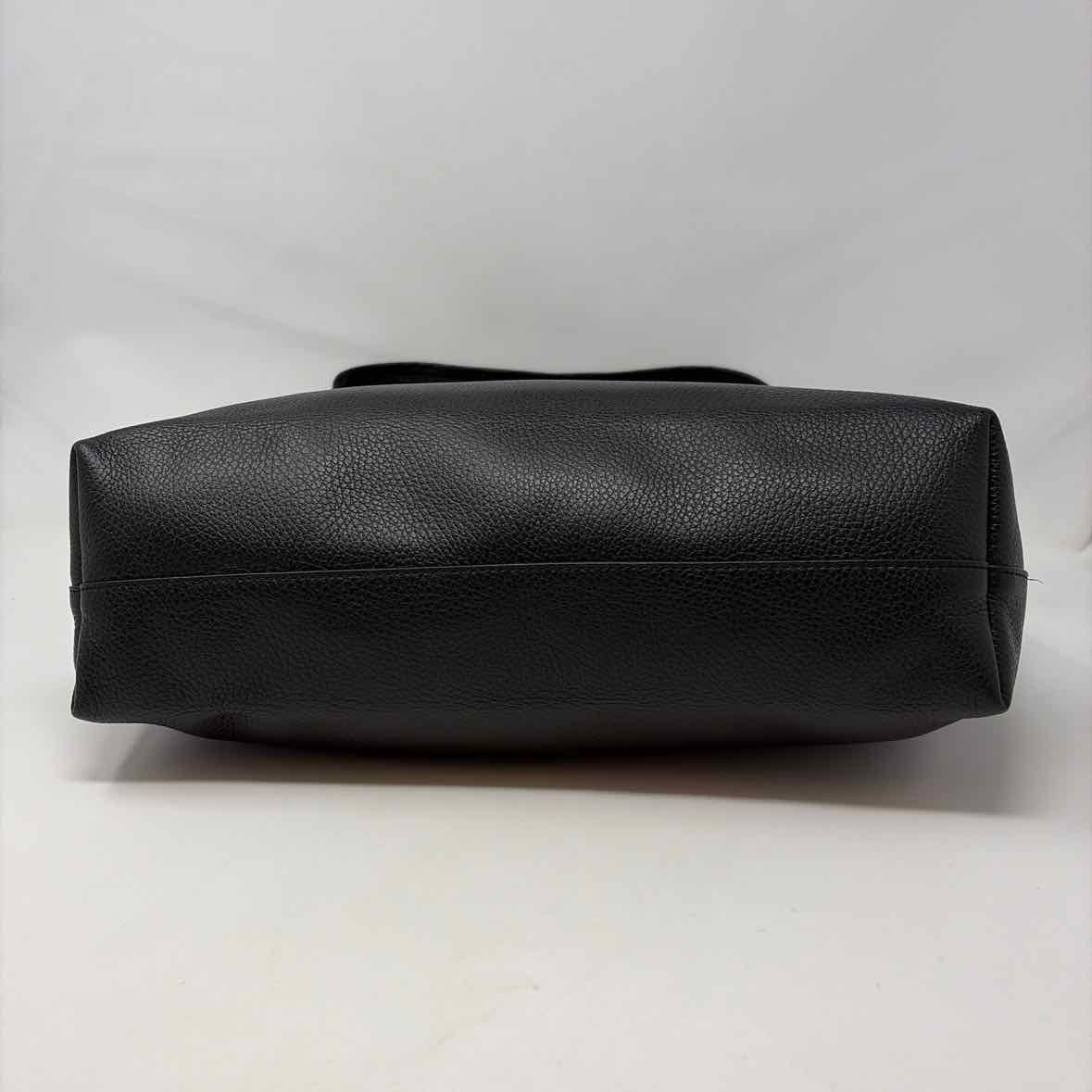 Pre-Owned Cuyana Black Leather Handbag
