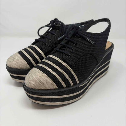 Pre-Owned Shoe Size 9 Schutz Black/White Wedge