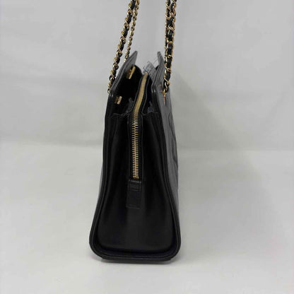 Pre-Owned Chanel Black Leather Designer Handbag