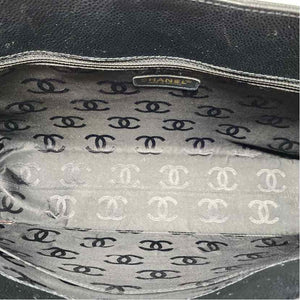 Pre-Owned Chanel Black Leather Designer Handbag
