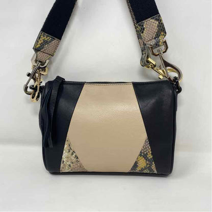 Pre-Owned Bolsa Nova Black Multi Leather Handbag