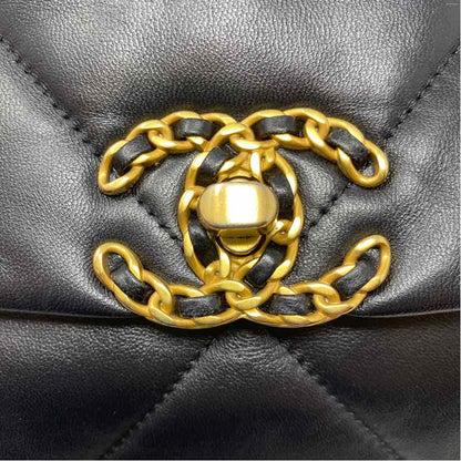 Pre-Owned Chanel Black Leather Designer Handbag