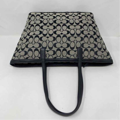 Pre-Owned Coach Monogram Canvas Handbag