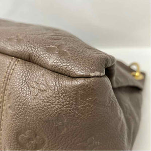 Pre-Owned Louis Vuitton Taupe Leather Designer Handbag