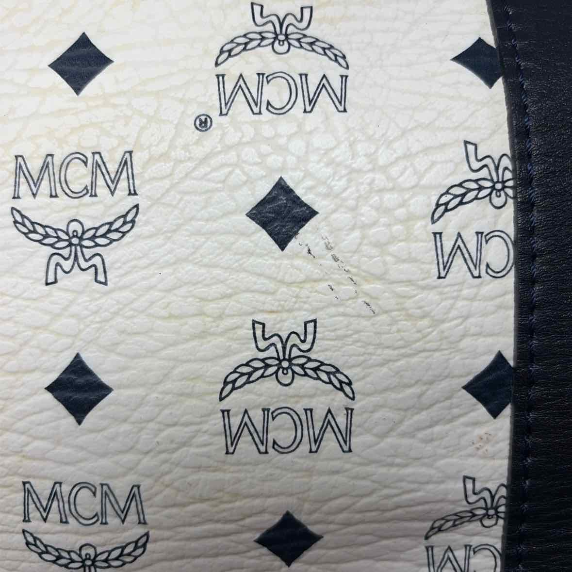 Pre-Owned MCM White Leather Designer Handbag