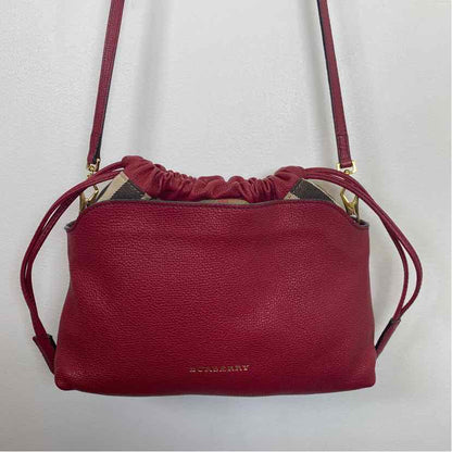 Pre-Owned Burberry Magenta Fabric Designer Handbag