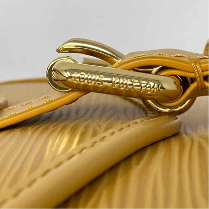 Pre-Owned Louis Vuitton Tan Leather Designer Handbag