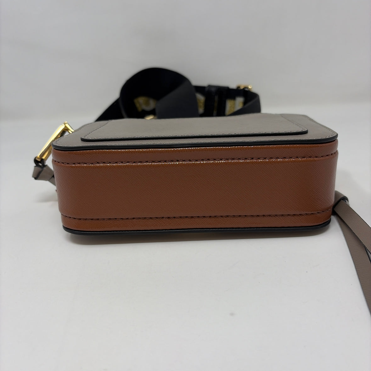 Pre-Owned Marc Jacobs Tan Coated Canvas Handbag