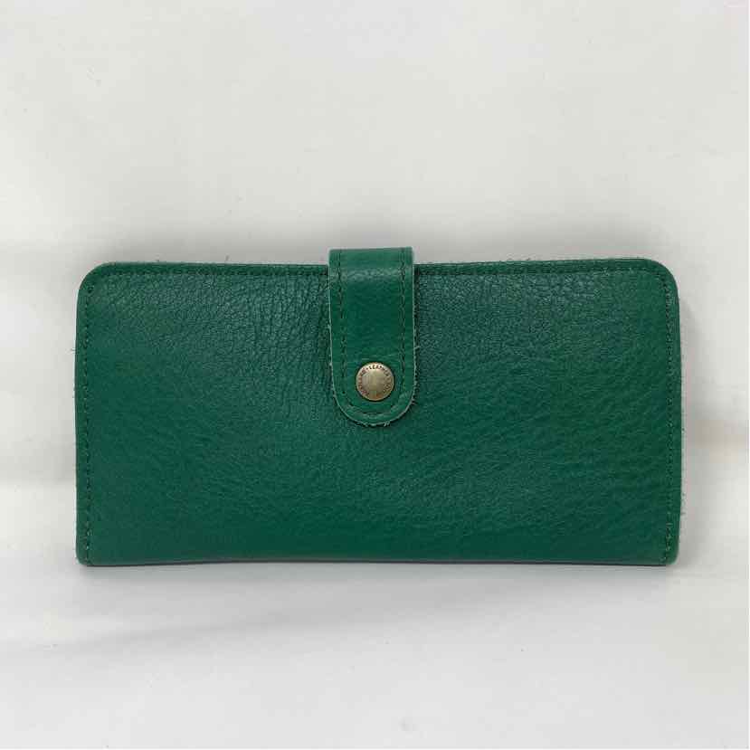 Pre-Owned Portland Leather Goods Green Leather Wallet
