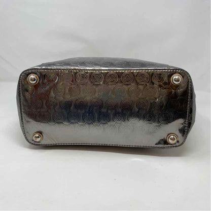 Pre-Owned Michael Kors Silver Leather Handbag
