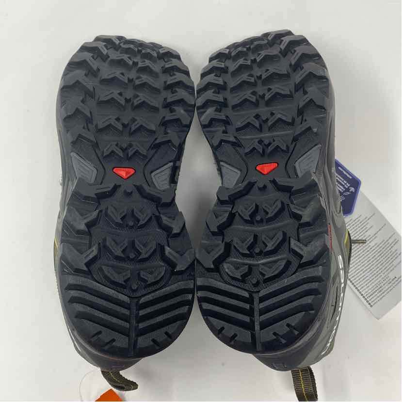 Pre-Owned Shoe Size 9 Salomon Olive Sneaker