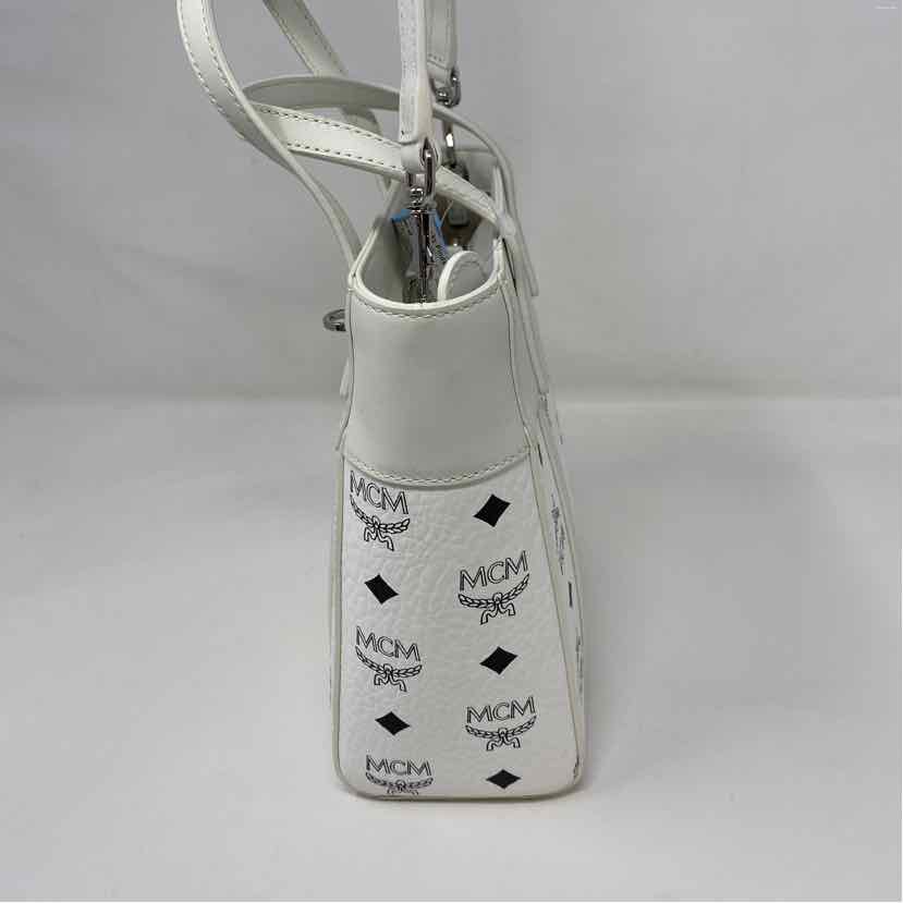 Pre-Owned MCM White Leather Designer Handbag