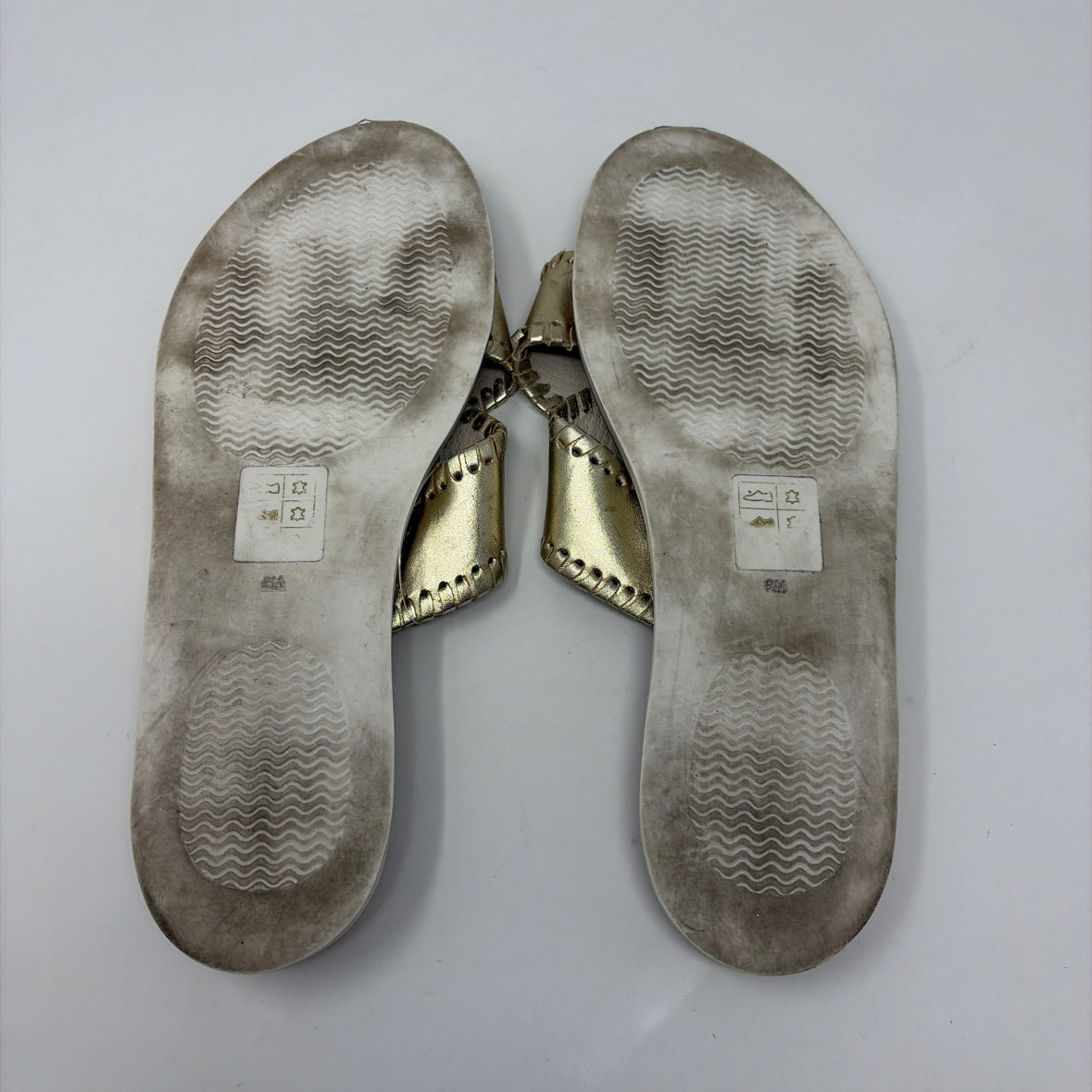 Pre-Owned Shoe Size 9 Jack Rogers Gold Sandals