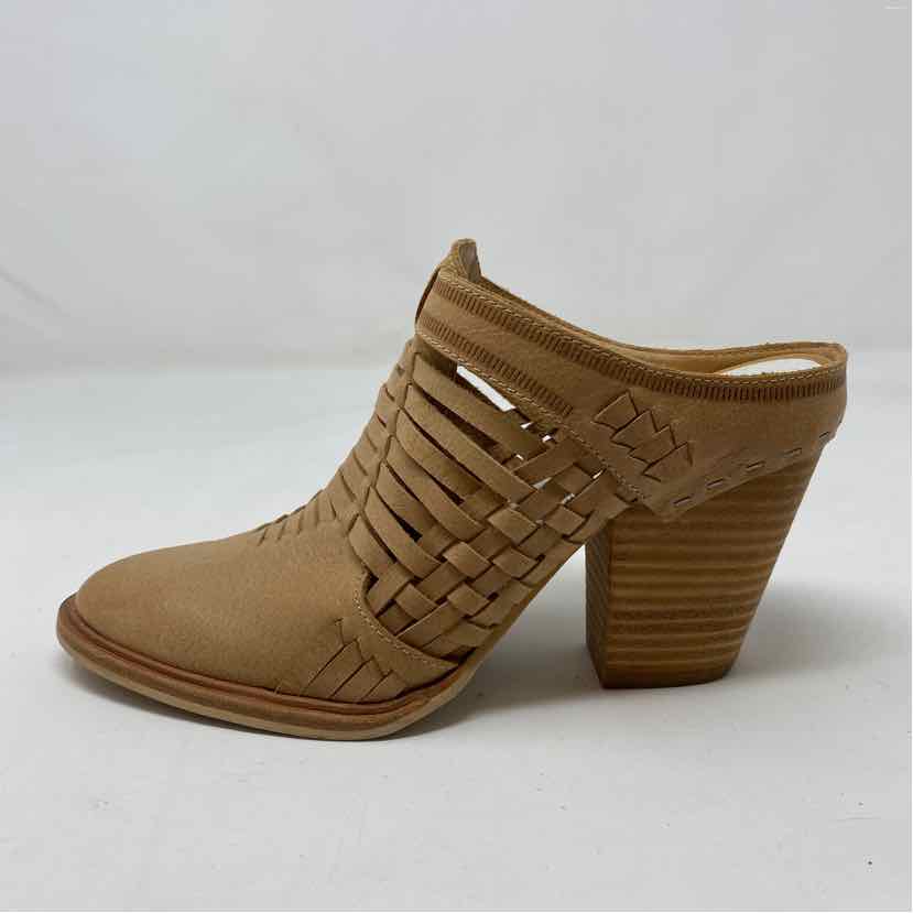 Pre-Owned Shoe Size 6 Dolce Vita Tan Heels