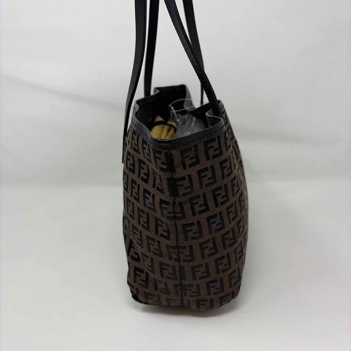 Pre-Owned Fendi Brown Fabric Designer Handbag