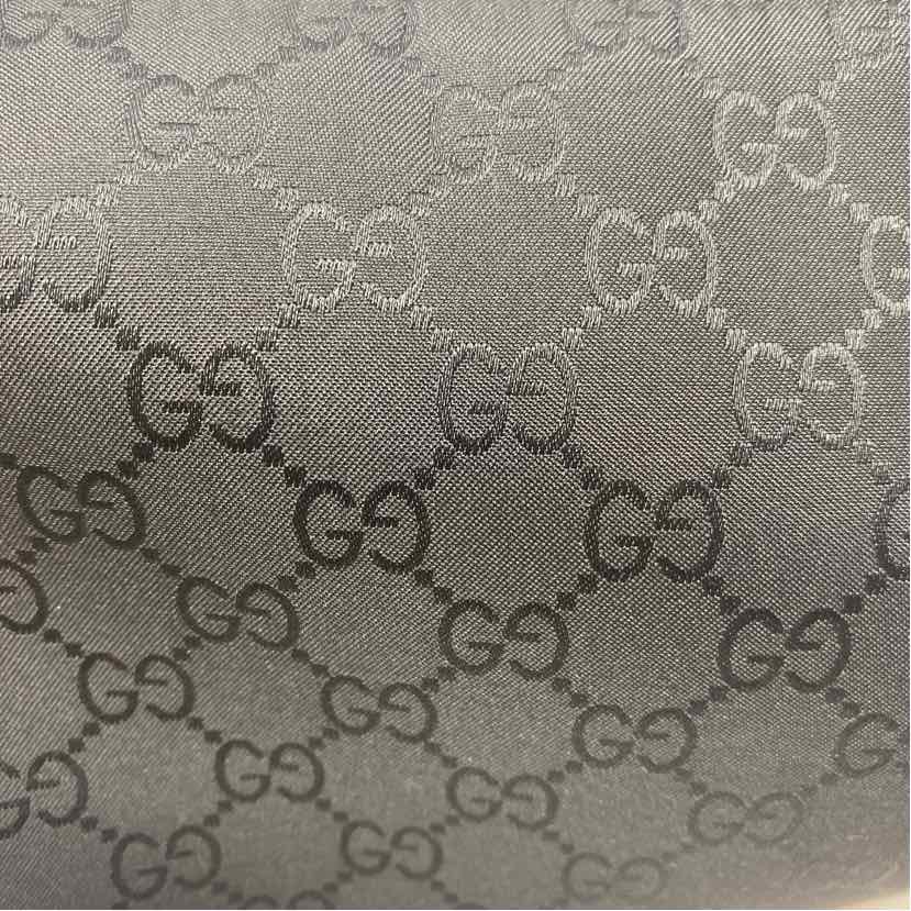 Pre-Owned Gucci Black Nylon Designer Handbag