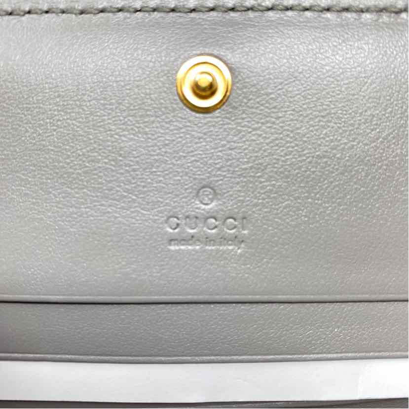 Pre-Owned Gucci Grey Leather Designer Wallet