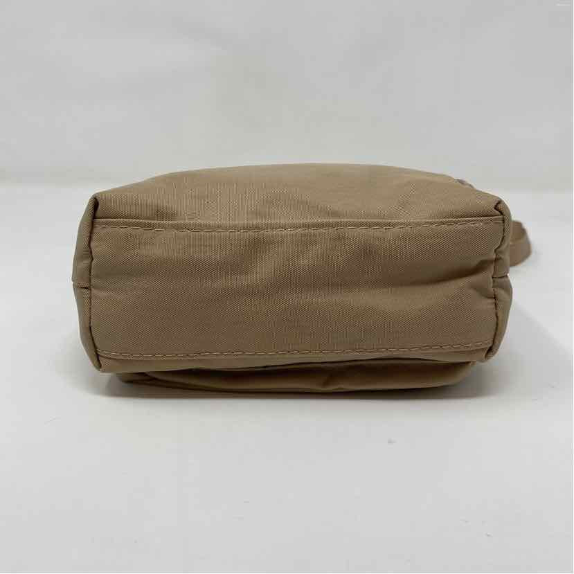 Pre-Owned Baggallini Tan Nylon Handbag