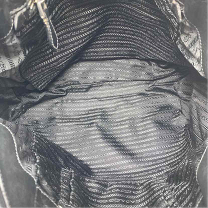 Pre-Owned Prada Black Leather Designer Handbag