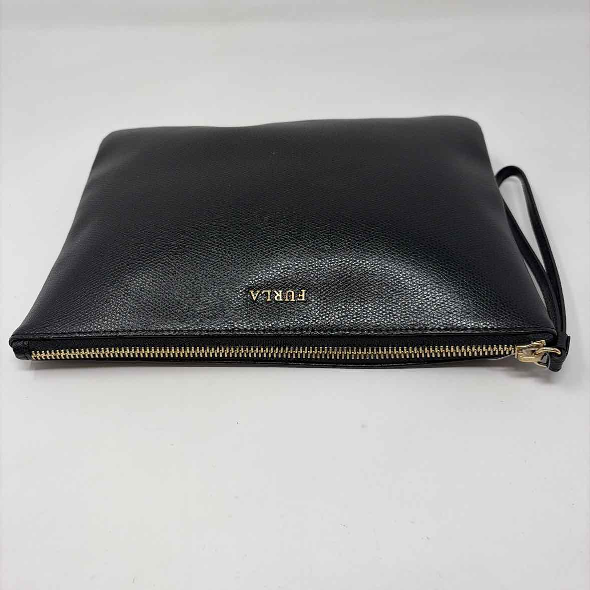 Pre-Owned Furla Black Leather Handbag