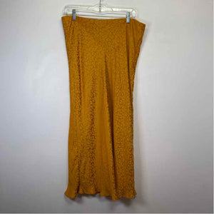 Pre-Owned Size M Banana Republic Yellow Skirt