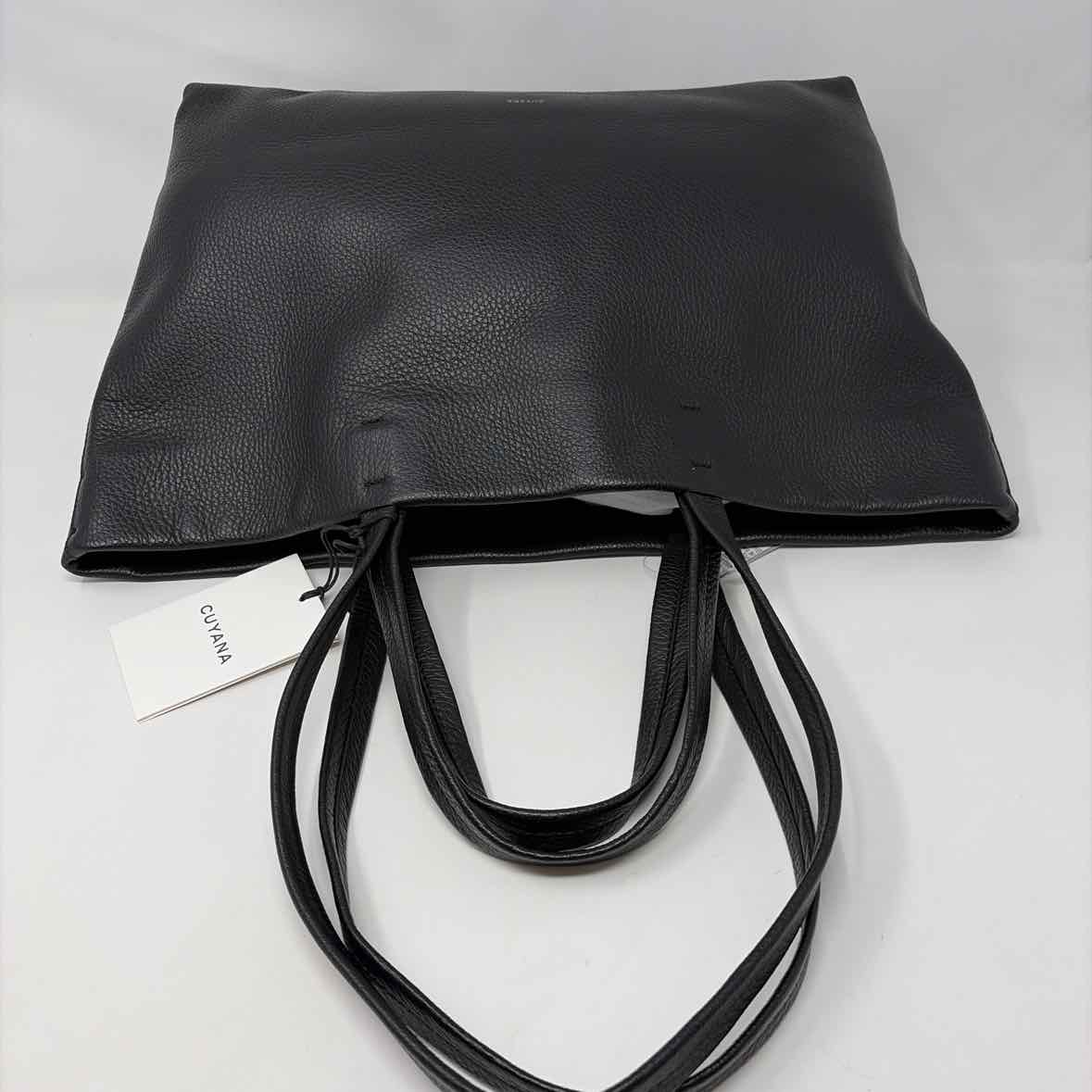 Pre-Owned Cuyana Black Leather Handbag