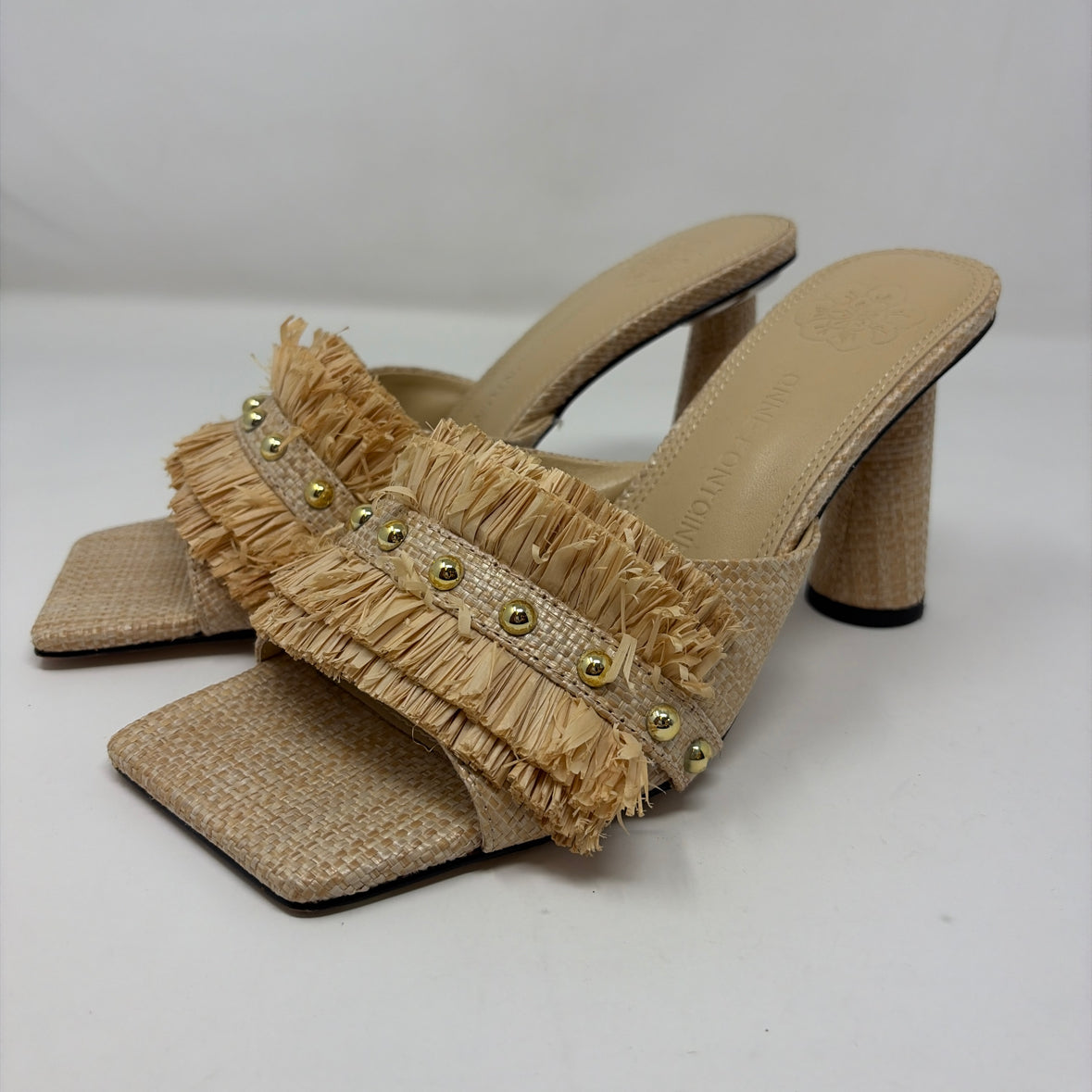 Pre-Owned Shoe Size 9.5 Anne Fontaine Beige Heels