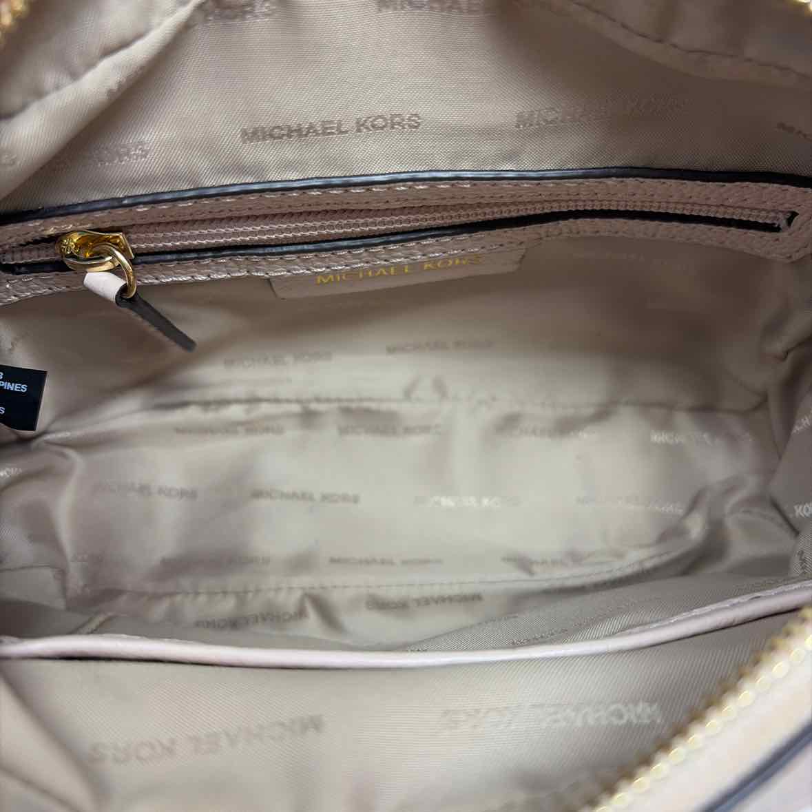 Pre-Owned Michael Kors Blush Leather Handbag