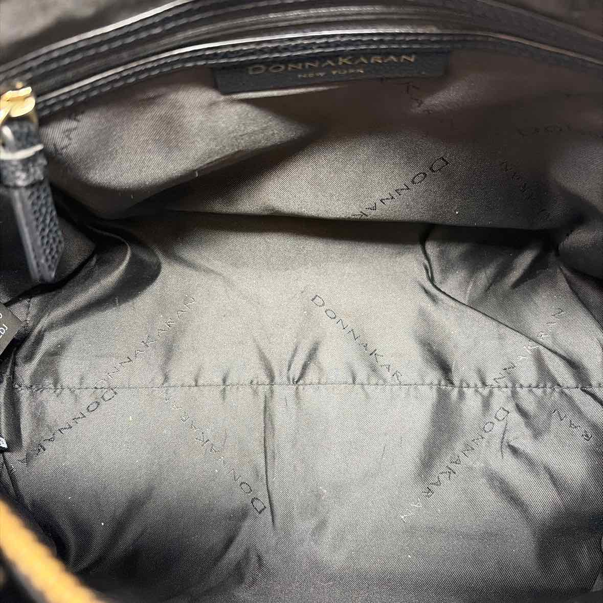 Pre-Owned Donna Karan Black Leather Handbag