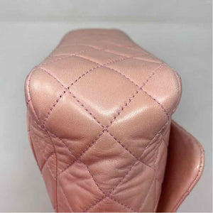 Pre-Owned Chanel Pink Lambskin Designer Handbag