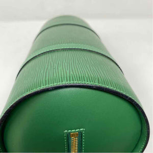 Pre-Owned Louis Vuitton Green Leather Designer Handbag