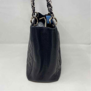 Pre-Owned Chanel Black Leather Designer Handbag