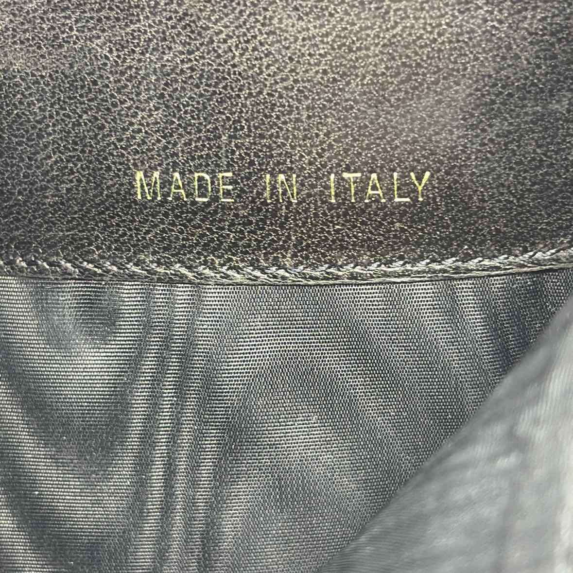Pre-Owned Chanel Black Leather Designer Wallet