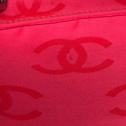 Pre-Owned Chanel Black Leather Handbag
