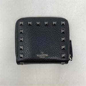 Pre-Owned Valentino Black Leather Designer Wallet