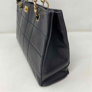 Pre-Owned Chanel Black Leather Designer Handbag