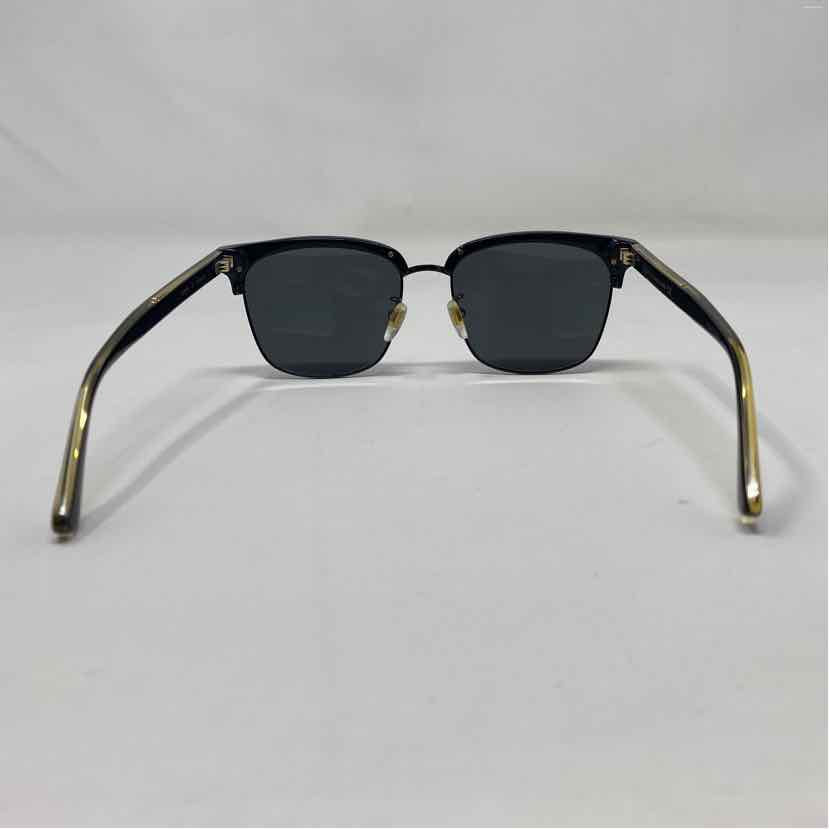Pre-Owned Gucci Black Plastic Designer Sunglasses
