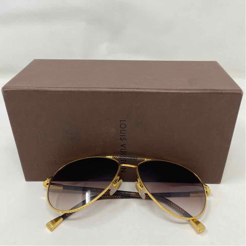 Pre-Owned Louis Vuitton Gold Canvas Designer Sunglasses