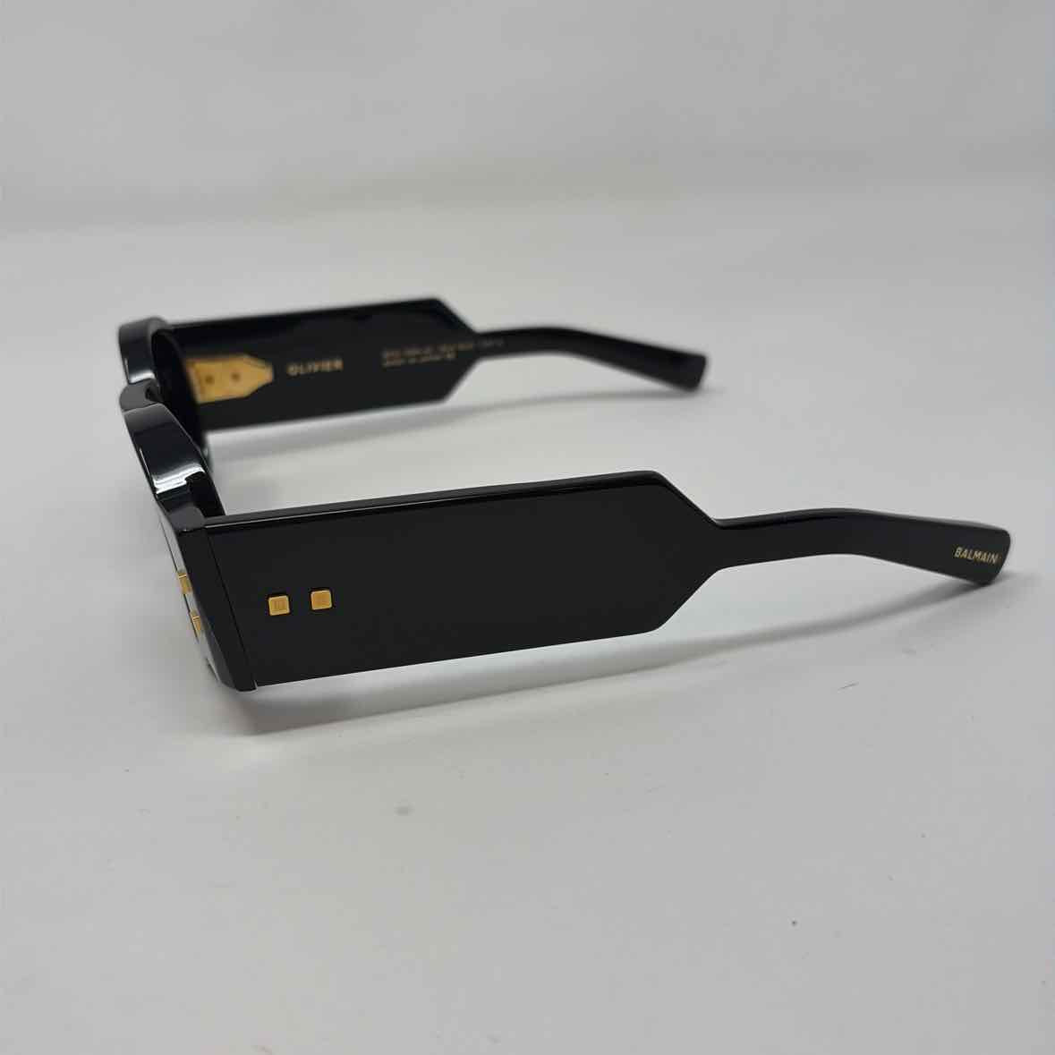 Pre-Owned Balmain Black Plastic Designer Sunglasses