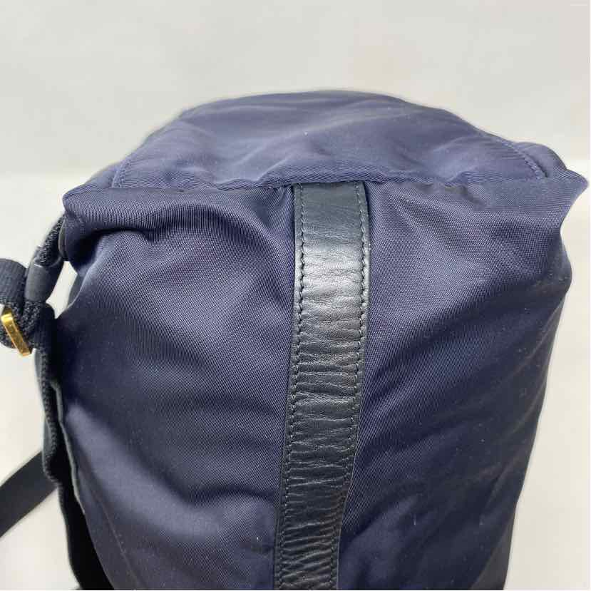 Pre-Owned The Row Navy Nylon Designer Handbag