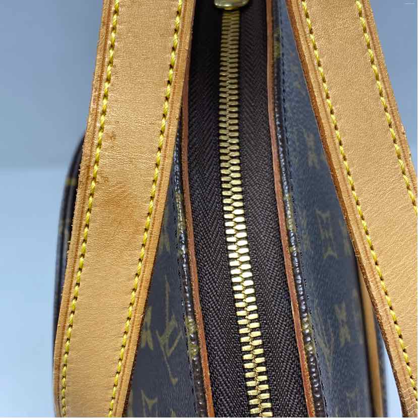 Pre-Owned Louis Vuitton Monogram Canvas Designer Handbag