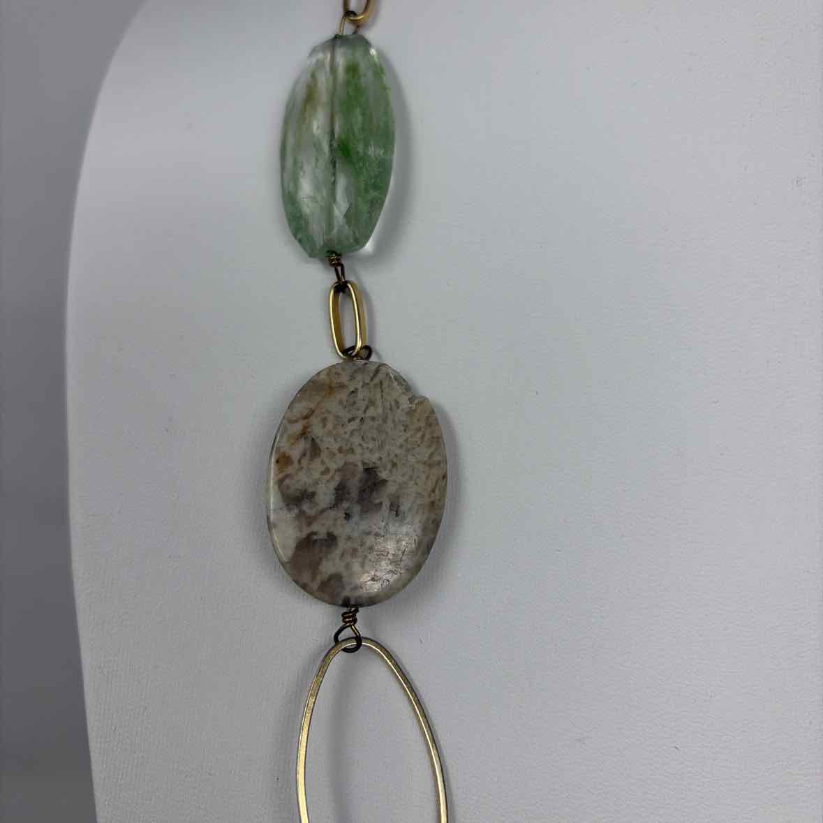 Pre-Owned AV Max Multi Stones Necklace