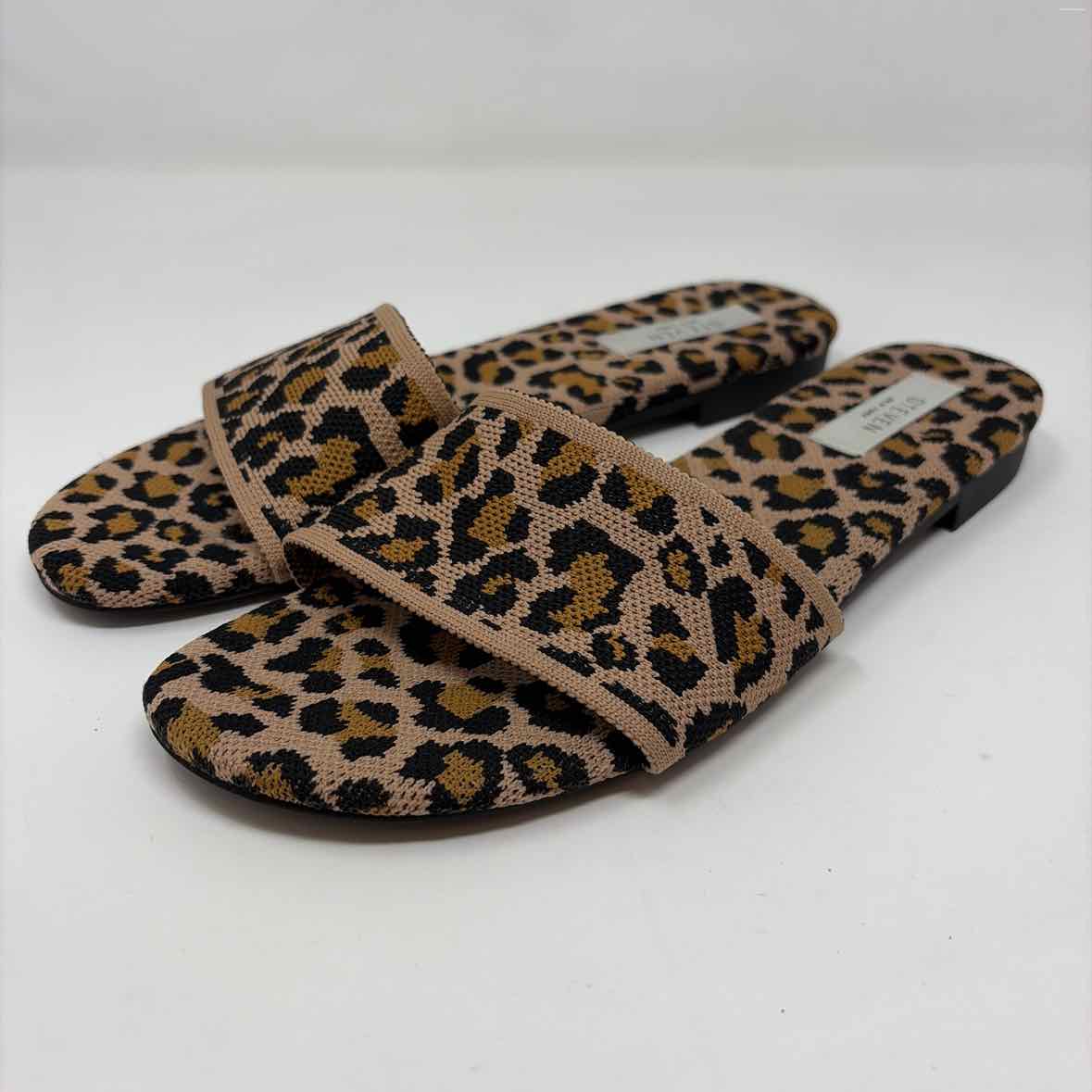 Pre-Owned Shoe Size 10 STEVEN Cheetah Sandals